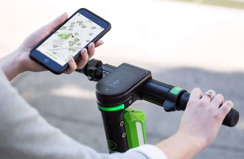 校園共享電動(dòng)滑板車